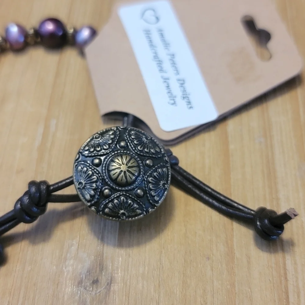 NEW Amalie Peters Brown Leather Burgundy Pearl Button Feather Boho Bracelet - Picture 4 of 9